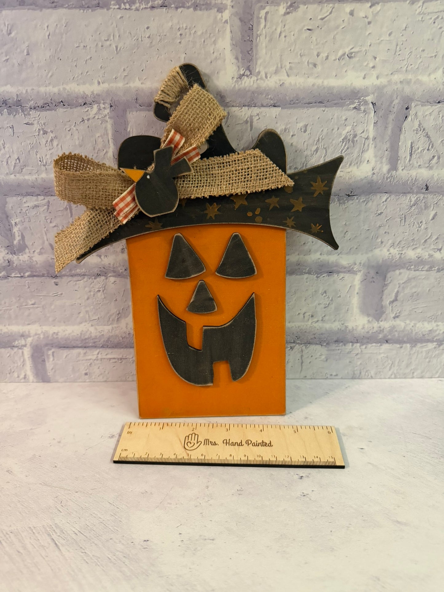 Farmhouse Pumpkin with Hat