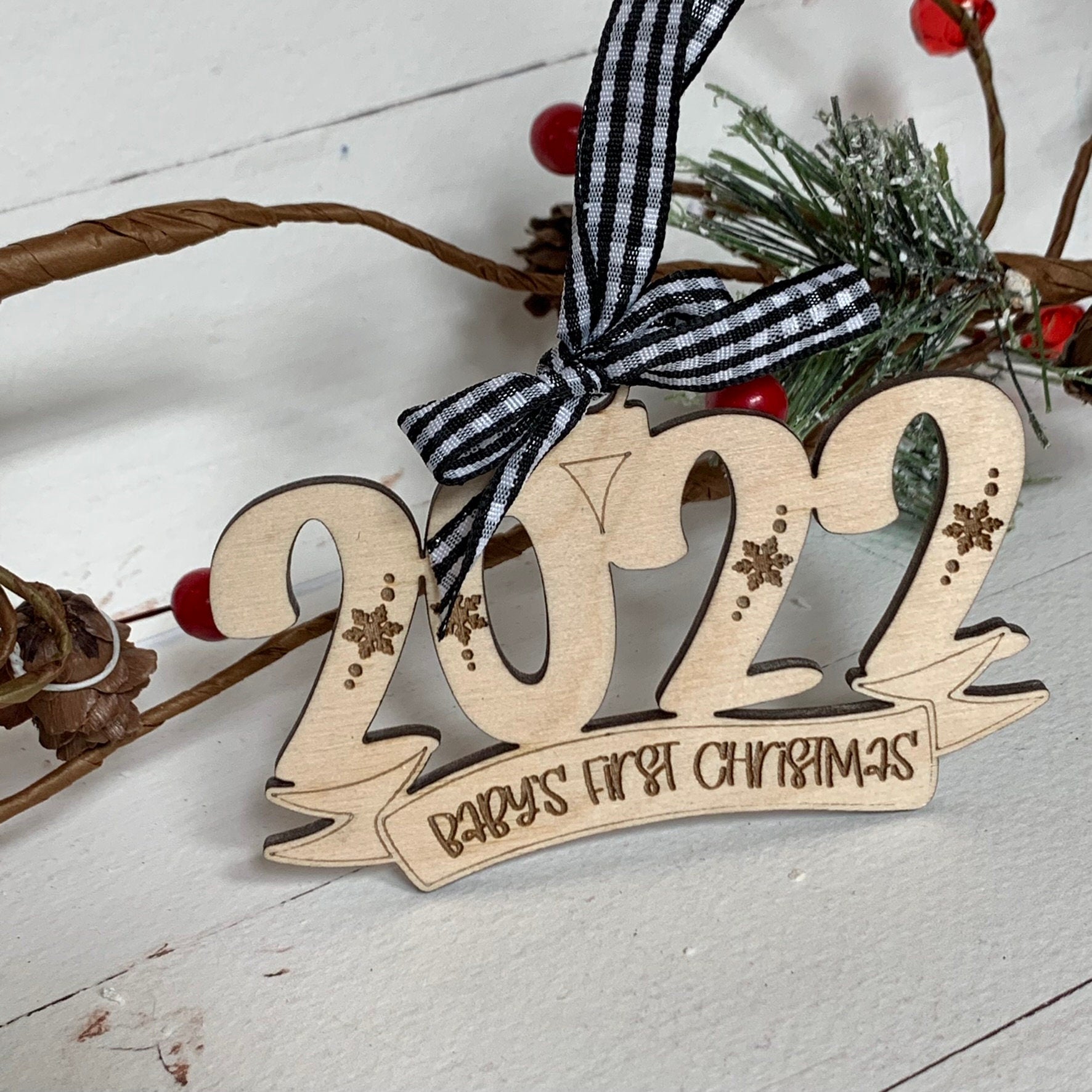 Digital Cut File - Laser Cut Ornament - 2022 Snowflakes Ornament Customizable