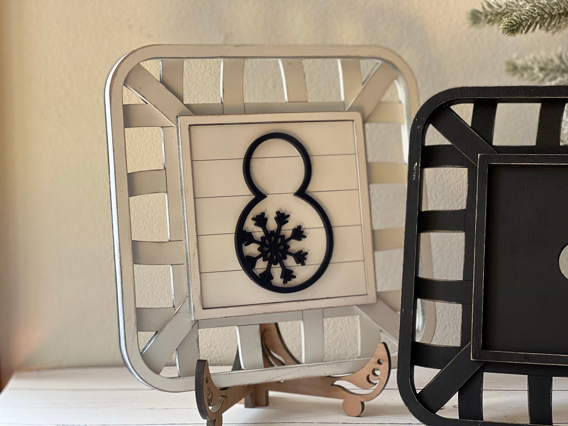 Tobacco Basket Interchangeable Sign Holder - Leaning Ladder Signs