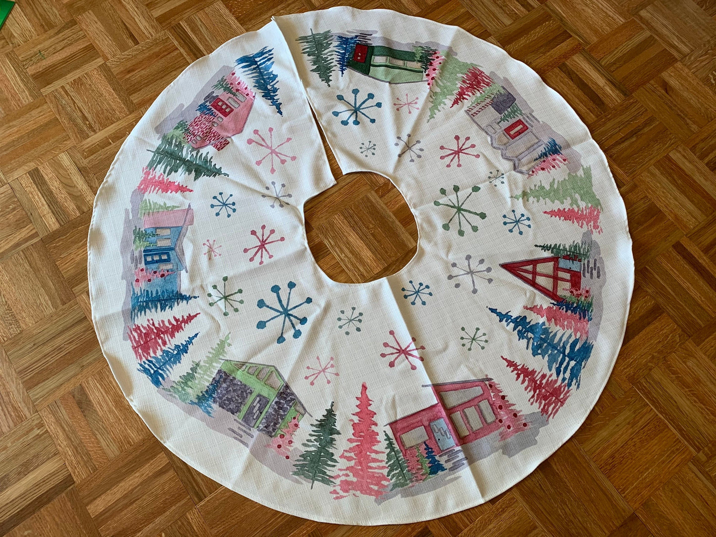 Retro Putz Houses - Home For The Holidays - Christmas Tree Skirts