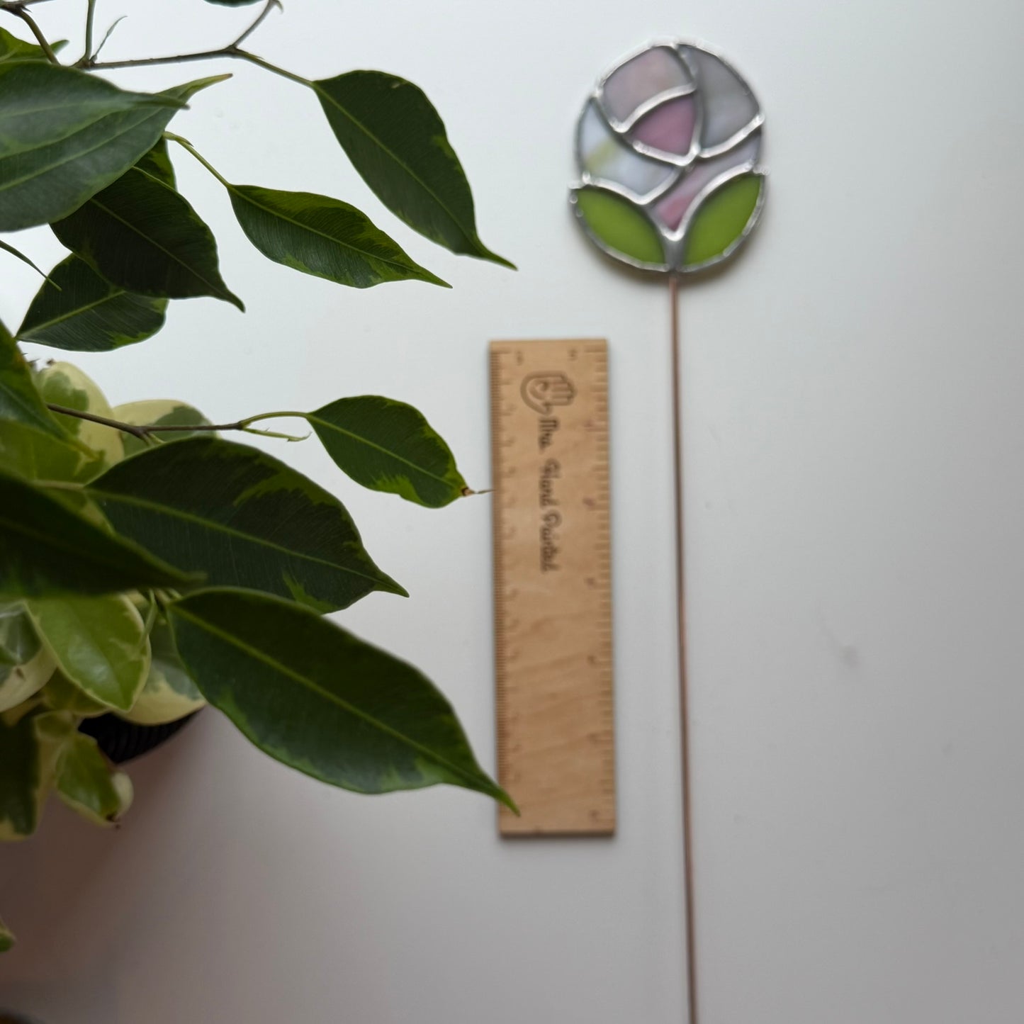 Circle Flower Stained Glass Garden Stake