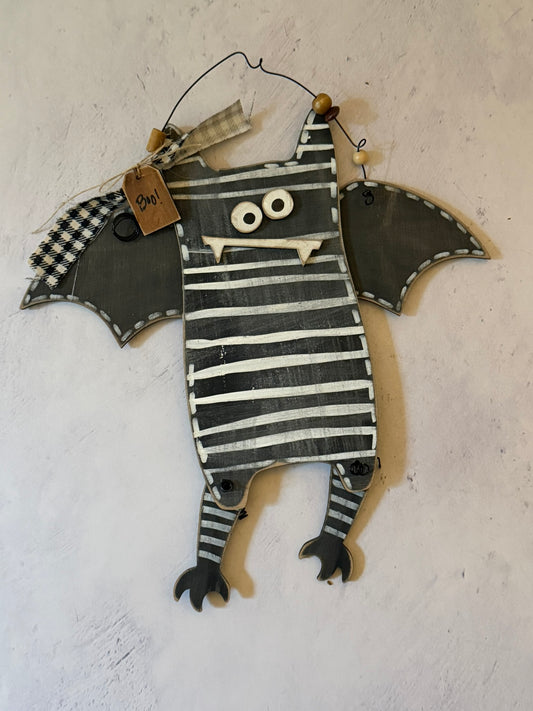 Farmhouse Hanging Bat