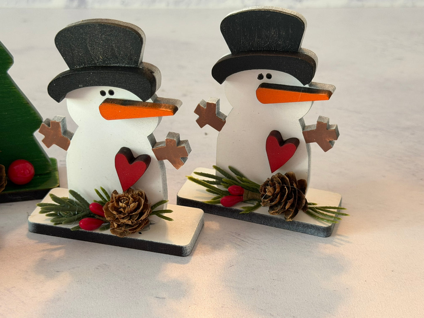 Mini Winter Standing Decor
