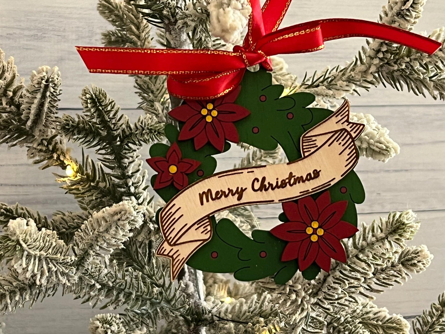 Laser Cut Wood Wreath "Merry Christmas"