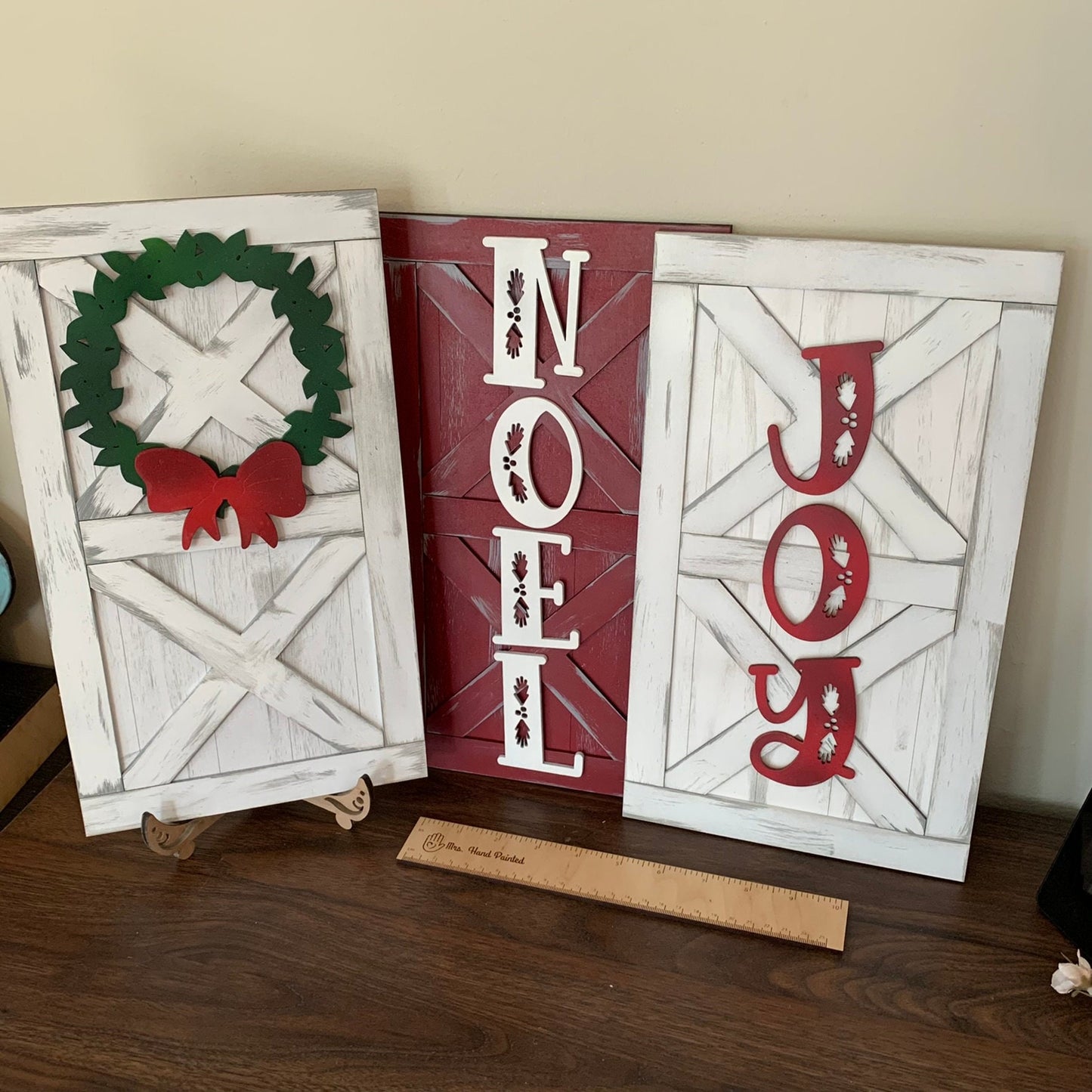 Laser Cut Wood - Farmhouse Style Barn Door Christmas Signs