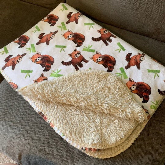 Red Panda Pattern - Sherpa Blankets (Infant Sizes) Baby Blanket Nursery Shower Gift